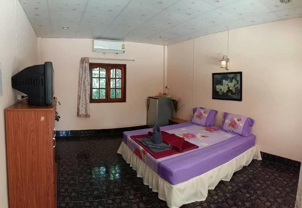 Subtawee Resort Surat Thani Exterior foto
